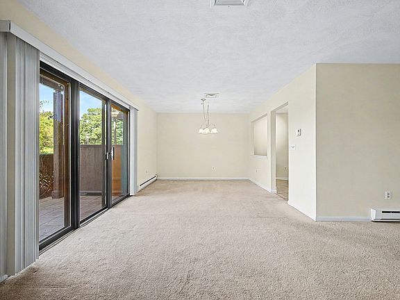 4th image of 29 Rainbow Pond Dr APT B1
