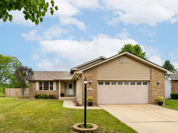 7602 Murrelet St, Hobart, IN 46342