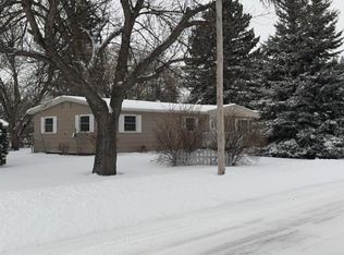 217 N 7th St, Warren, MN 56762