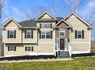 145 Laurel Creek Ct, Carrollton, GA 30117