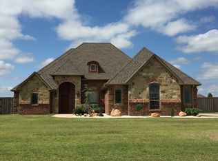 253 NE Meadow Ln, Elgin, OK 73538