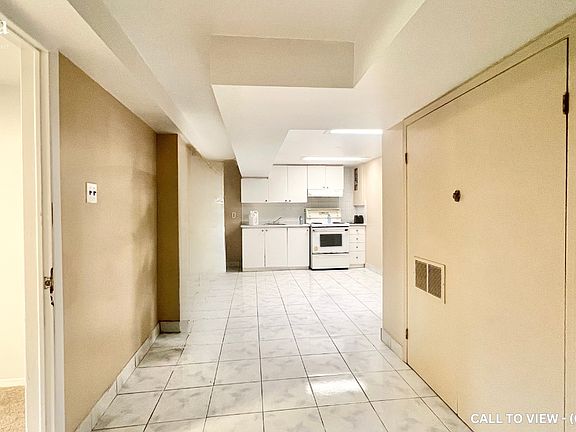 2nd image of 5 Dixon Rd #2