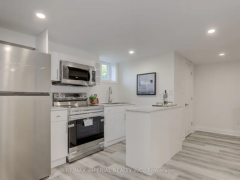 98 Belfry Dr — Photo 6