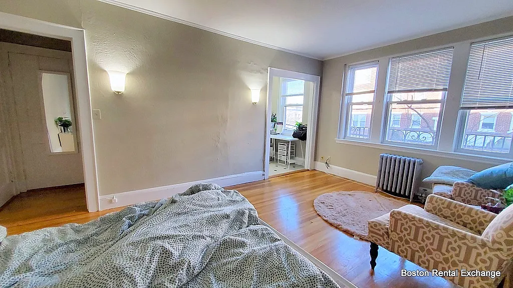 Studio, 1.0 bath, $2,200 — Photo 2