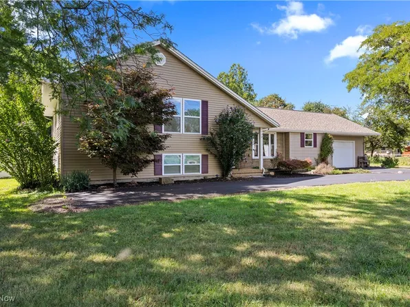 1250 N Main St, Amherst, OH 44001