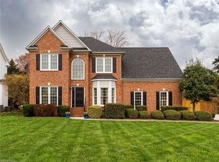 2811 Norwell Ct, Oak Ridge, NC 27310