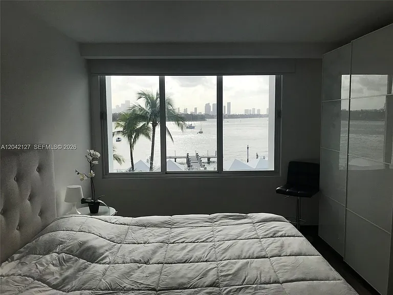 1000 West Ave #318 — Photo 14