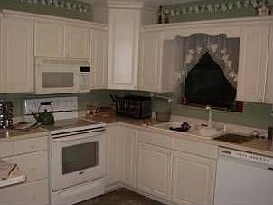 2nd image of 5068 Pine Tree Dr