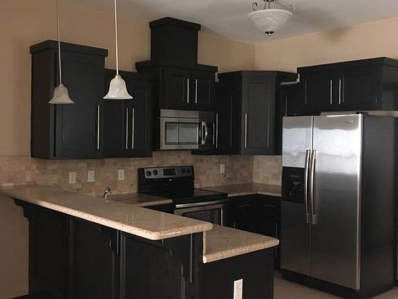 4th image of 3005 S L St APT 4