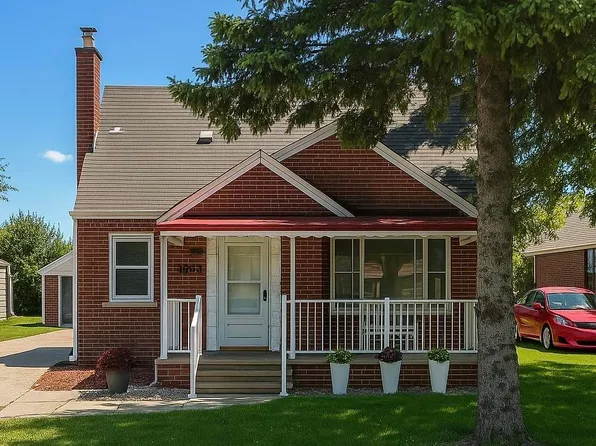 3652 Chicago Rd, Warren, MI 48092