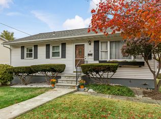 10 Seneca St, Peekskill, NY 10566