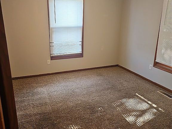 2nd image of 443 N Ingram Rd