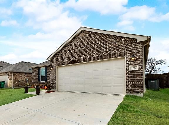 2nd image of 1737 Trace Dr