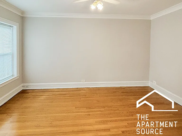 1831 W Winona St #2 — Photo 8