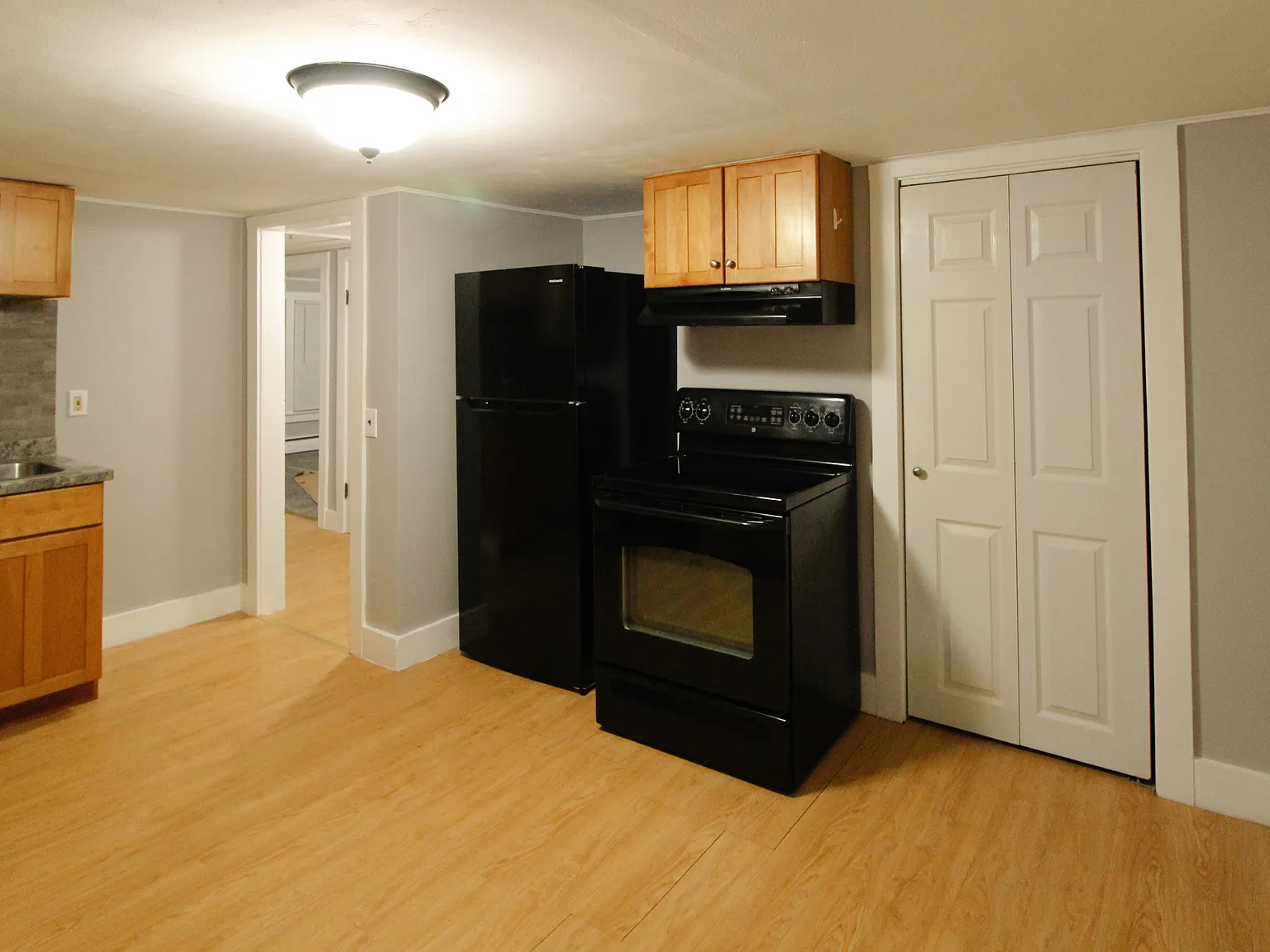 2 bed, 850 sqft, $2,000 — Photo 4
