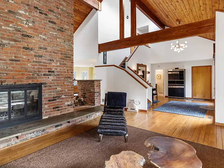 1 Brightfield Ln — Photo 15