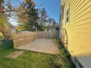 4th image of 806 11th St