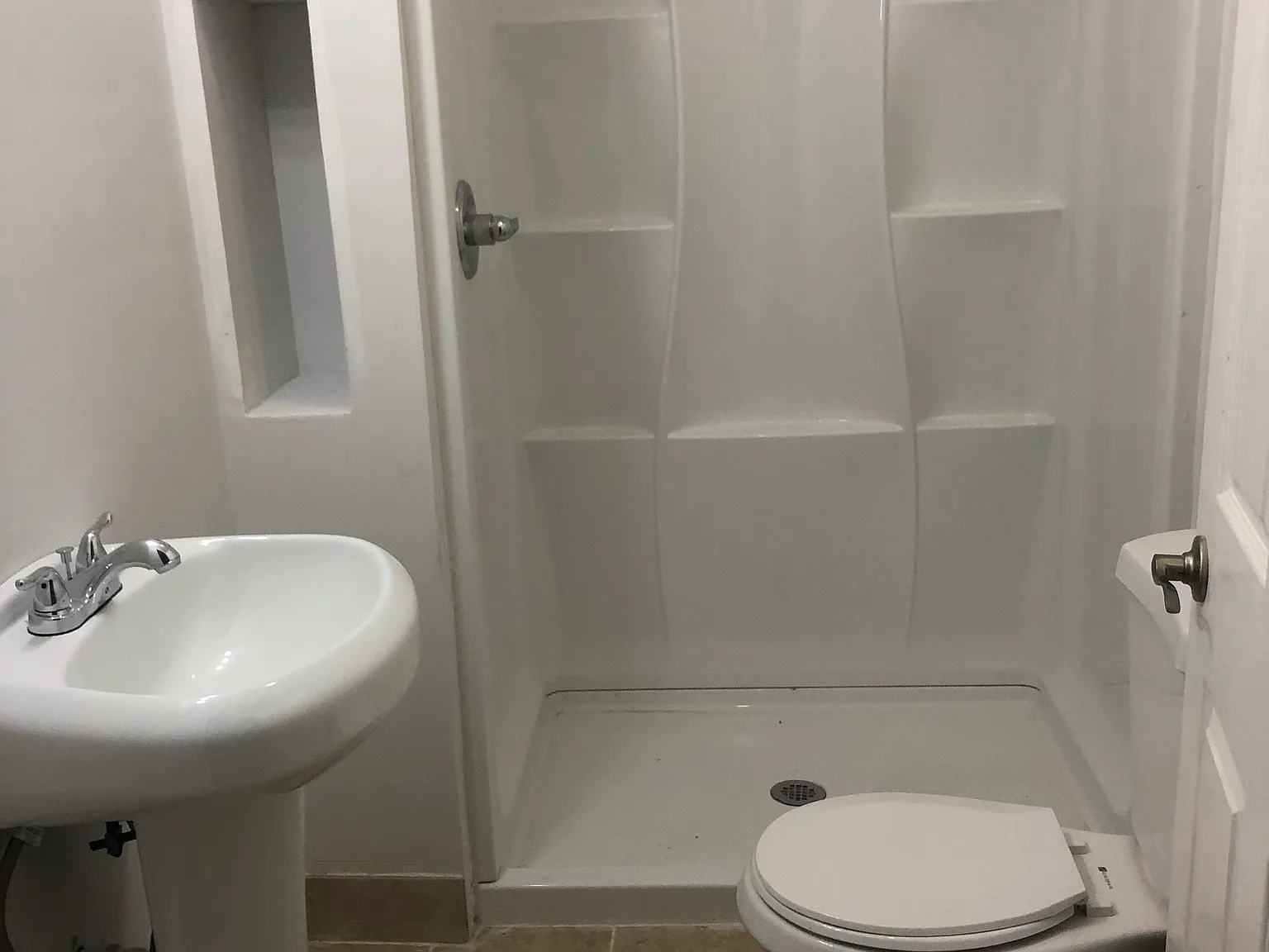 2 bed, 1736 sqft, $1,390 — Photo 3