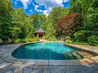 290 Barrett Hill Rd, Mahopac, NY 10541