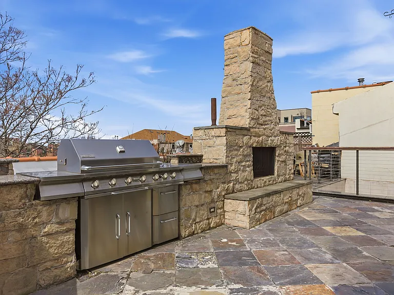 2650 N Lincoln Ave — Photo 49