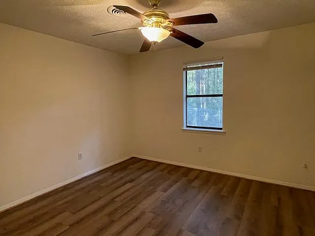 117 Redstone Dr — Photo 10