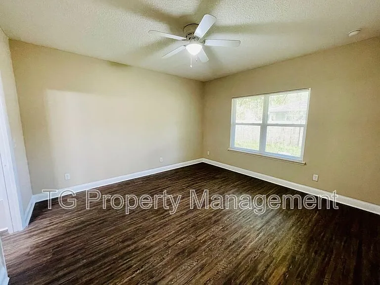 6633 Osceola St — Photo 9