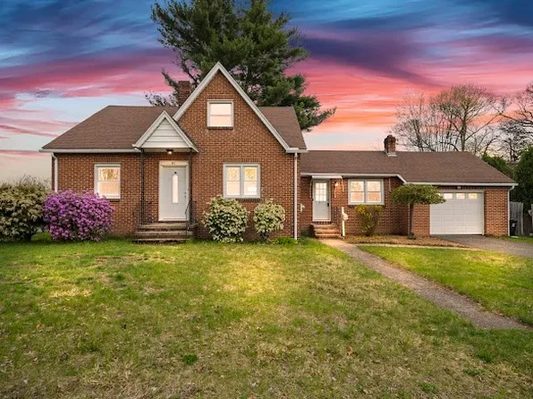 91 Haven Ave, Chicopee, MA 01013