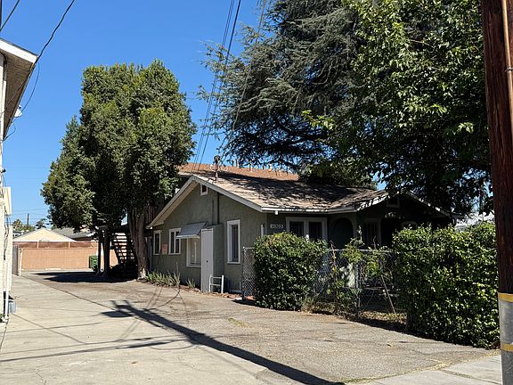 4th image of 11303 Miranda St APT B
