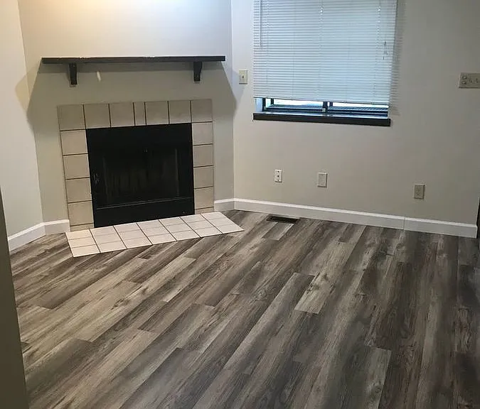 1121 King Ave — Photo 9
