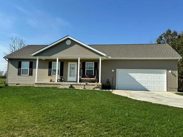 704 Climer Ln, Frankfort, OH 45628