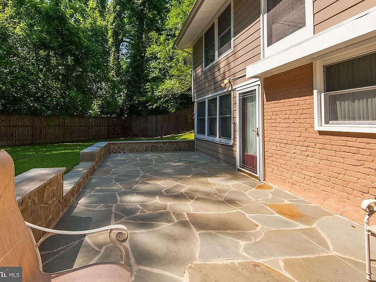 2902 Pine Spring Rd — Photo 25