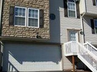 120 Manor View Dr, Manor, PA