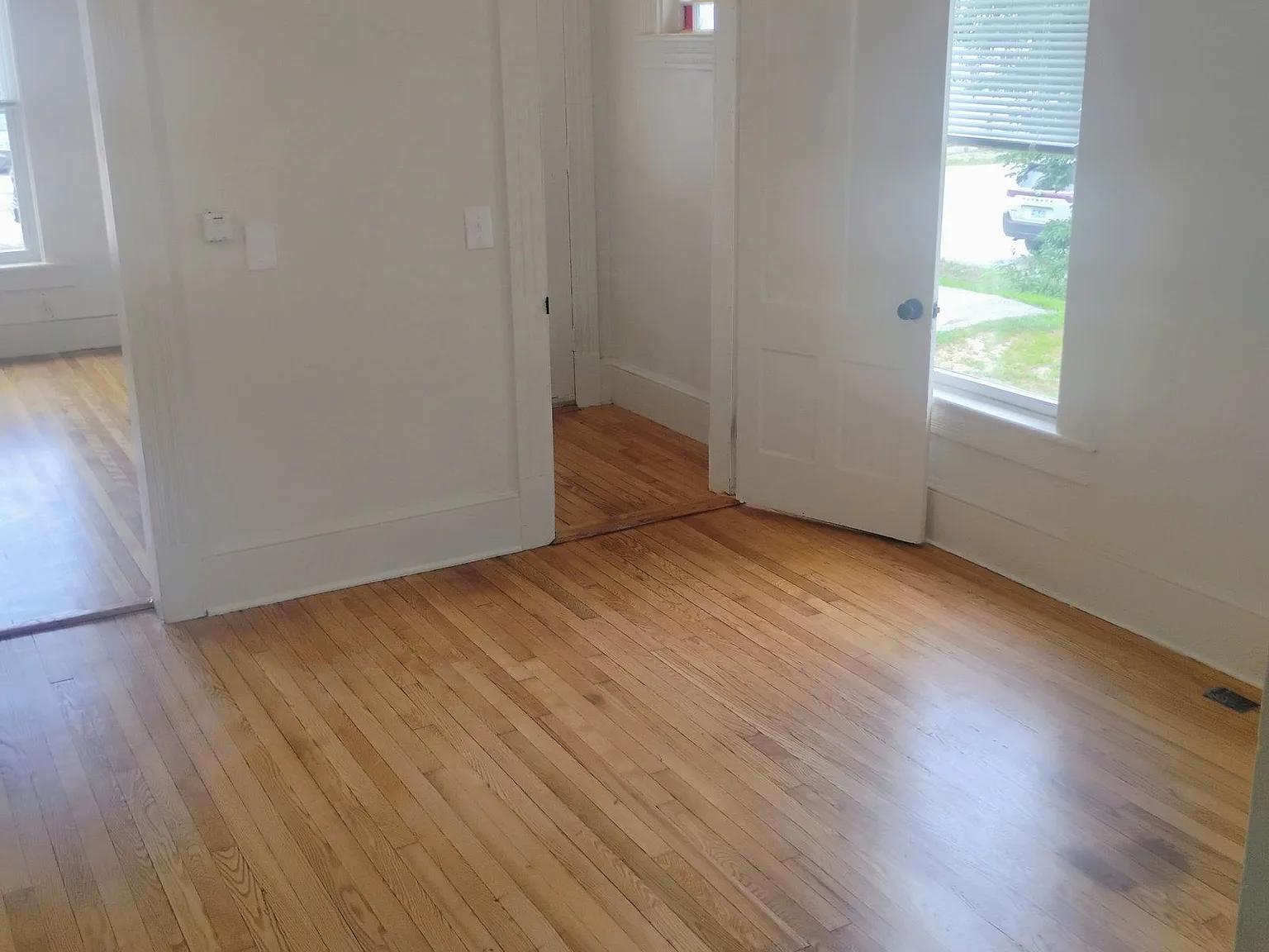 3 bed, 1.0 bath, $2,595 — Photo 4