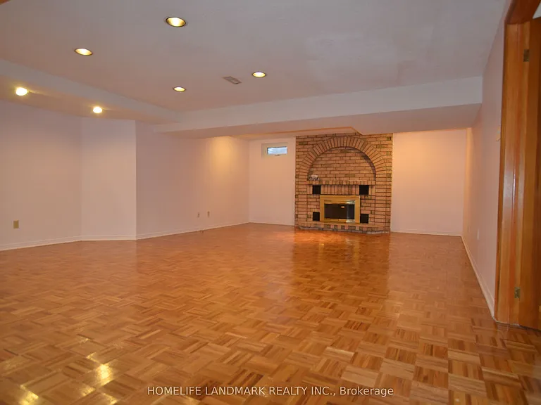 129 Lyndhurst Dr — Photo 19