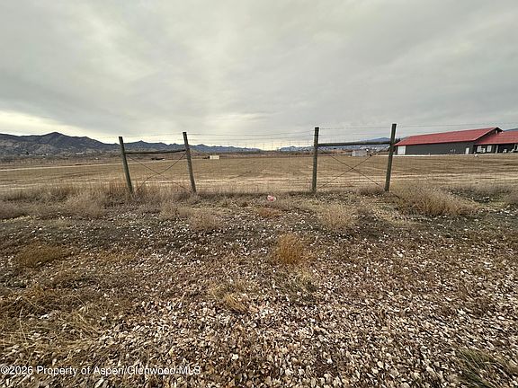 2nd image of 1404 County Road 223