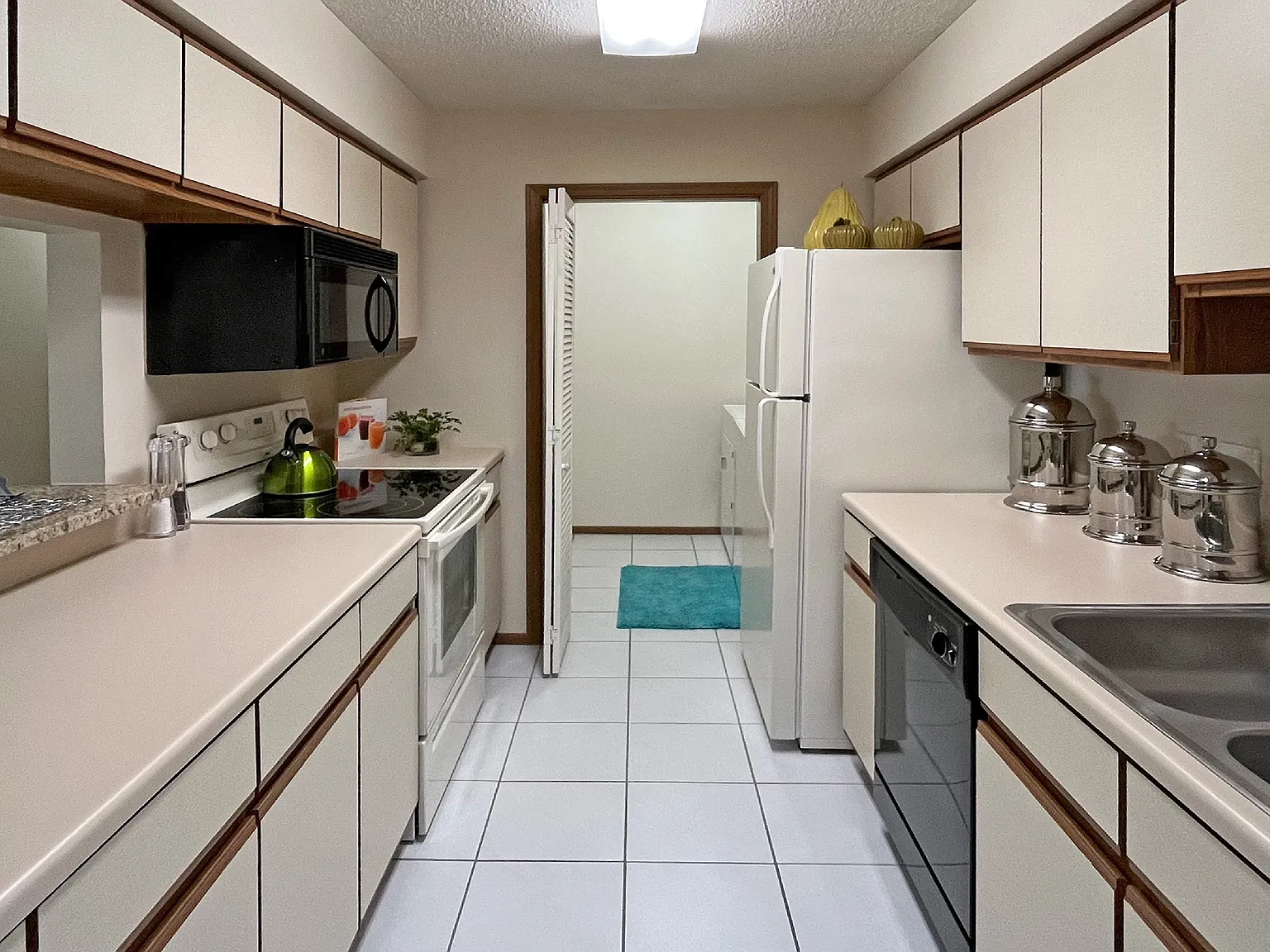 LionsHead Apartments — Photo 4