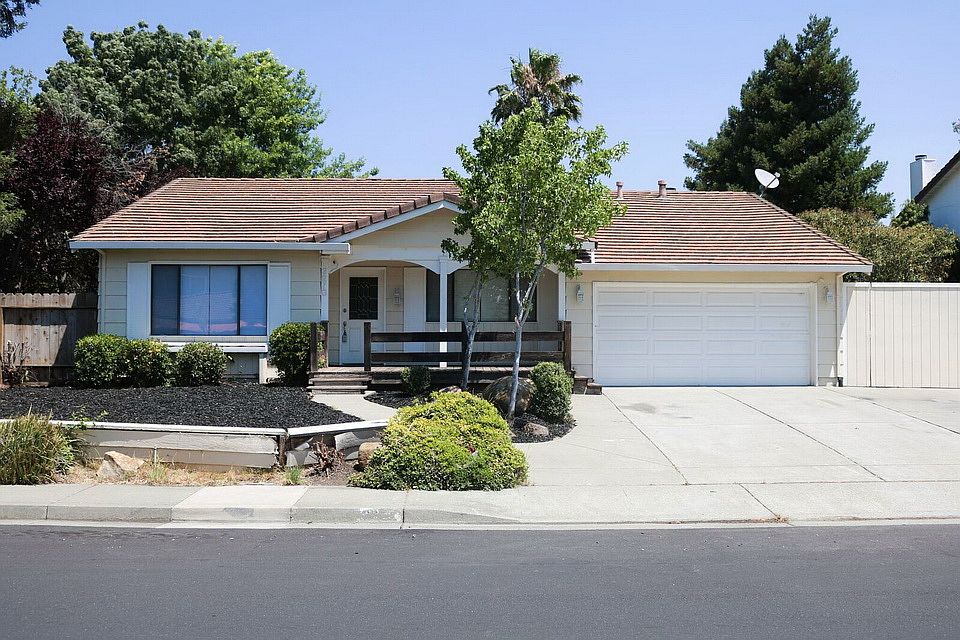 1st image of 3270 Mustang Cir