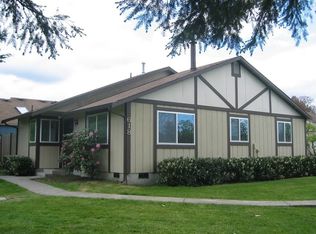618 Geneva Ln SE, Olympia, WA