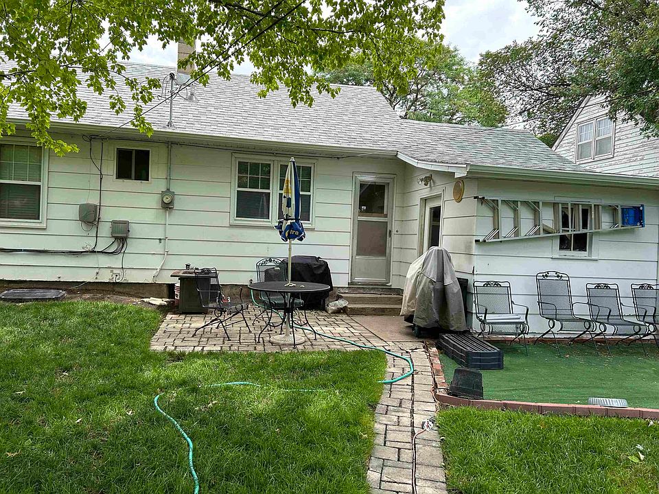 2nd image of 1125 Briggs Ave