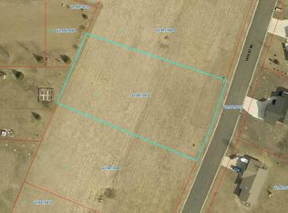 909 14th St NE, Montgomery, MN 56069