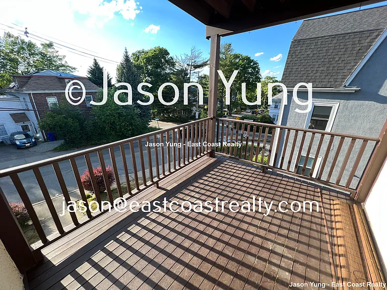 8 Saint James St #8 — Photo 22