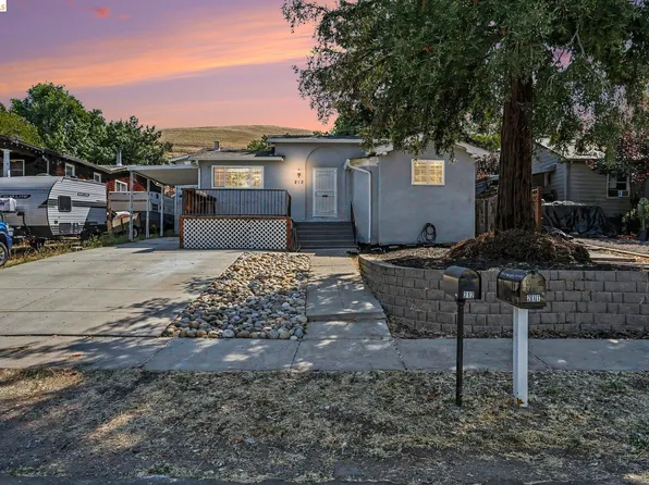 212 Wellington Ave, Concord, CA 94520