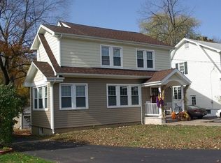 90 Burnham Rd, Morris Plains, NJ 07950