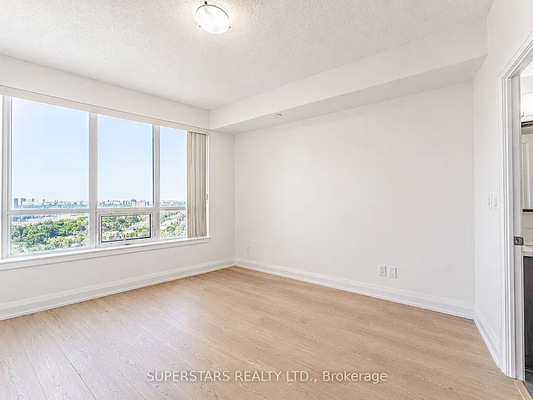 7161 Yonge St #1626 — Photo 14