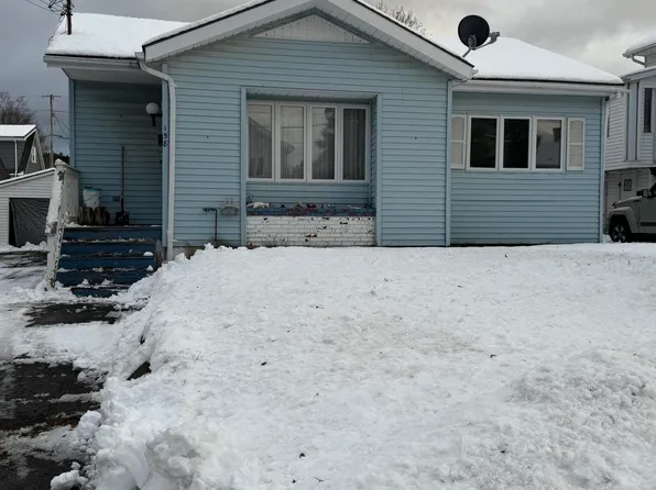 158 Pleasant Avenue, Madawaska, ME 04756