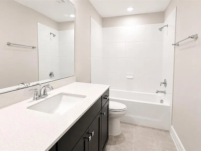 16628 Silver Brook Way — Photo 33
