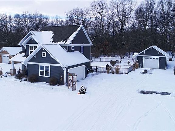 4th image of 8354 Meadow Creek Ln