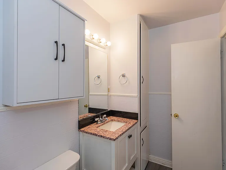 2706B Curtis Dr — Photo 12