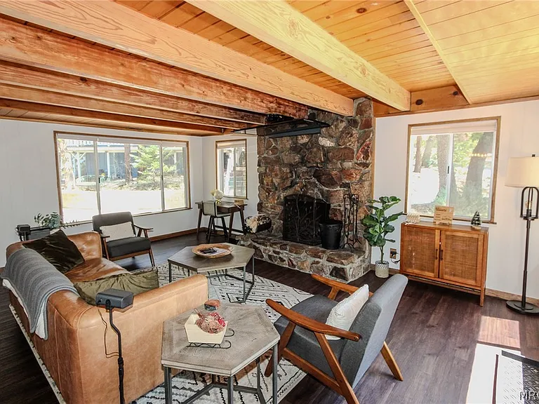 43516 Colusa Dr — Photo 3