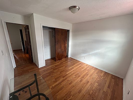 3rd image of 652 Beck St Floor 2